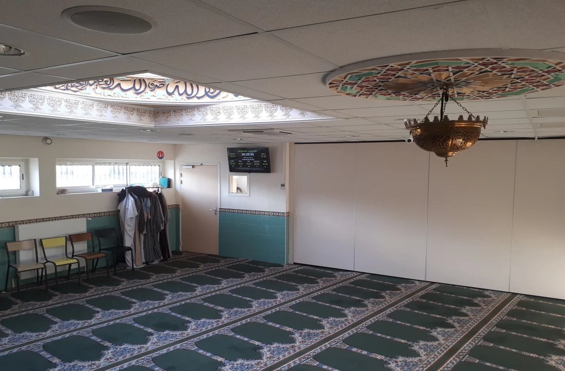 La salle de prière de la mosquée Bilal de Sucy